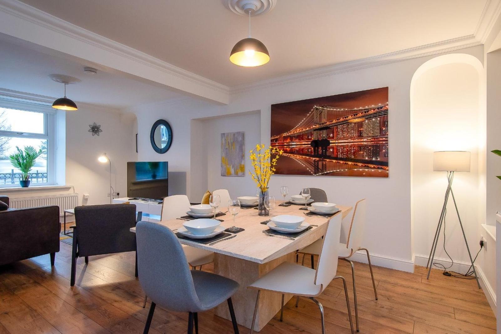 Casa One Hundred - A Beautiful 4 Bed House On The Beach Front Swansea Eksteriør billede