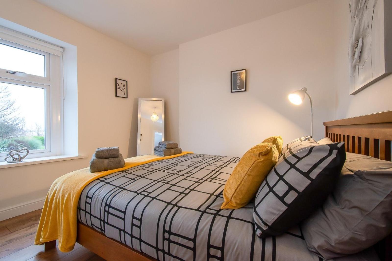 Casa One Hundred - A Beautiful 4 Bed House On The Beach Front Swansea Eksteriør billede