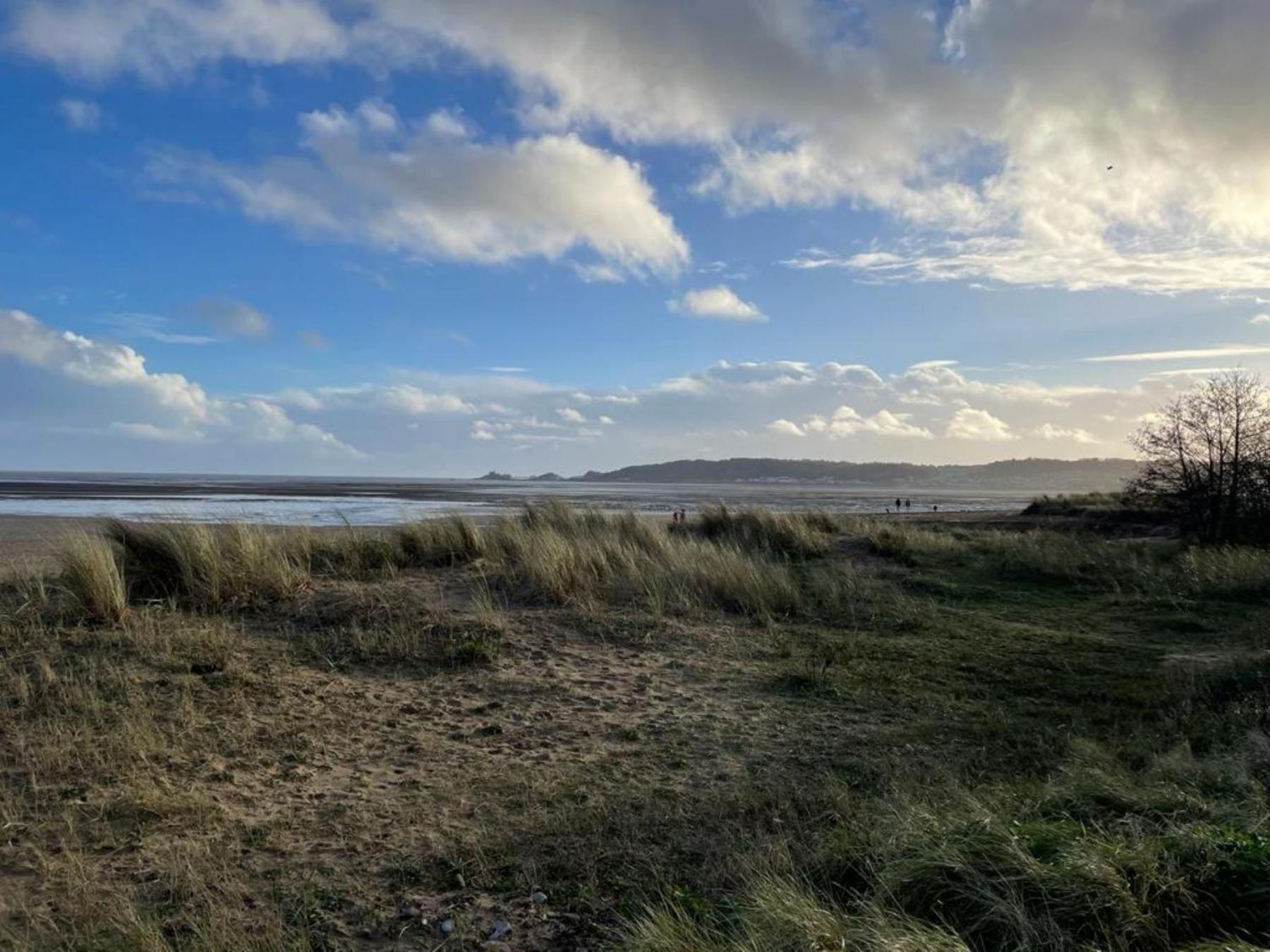 Casa One Hundred - A Beautiful 4 Bed House On The Beach Front Swansea Eksteriør billede